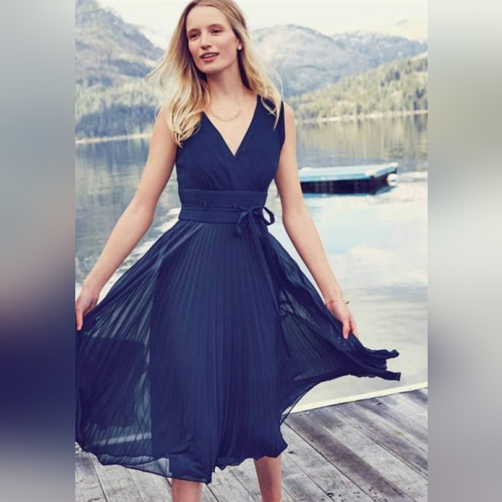 Anthropologie Leifsdotter Silk Navy Dress - size 6 💙